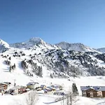 In Near Obertauern Skiing *