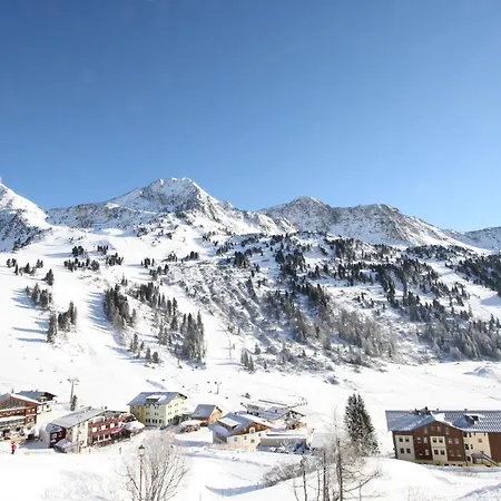 In Near Obertauern Skiing *